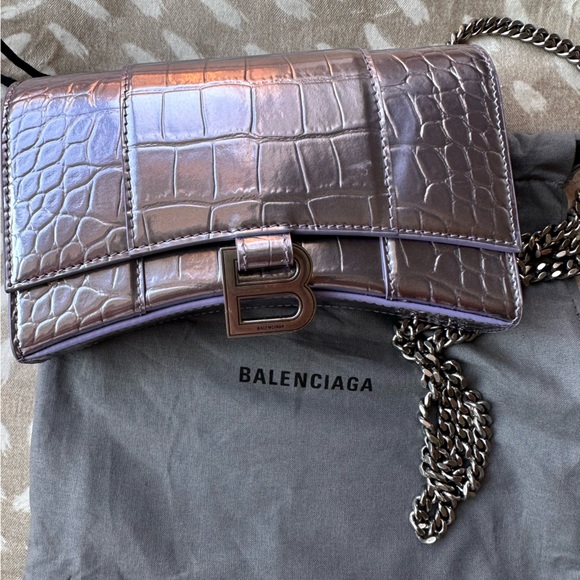 Balenciaga Wallet On Ty Chain *Rare Lilic color, Great Condition* - Picture 2 of 13